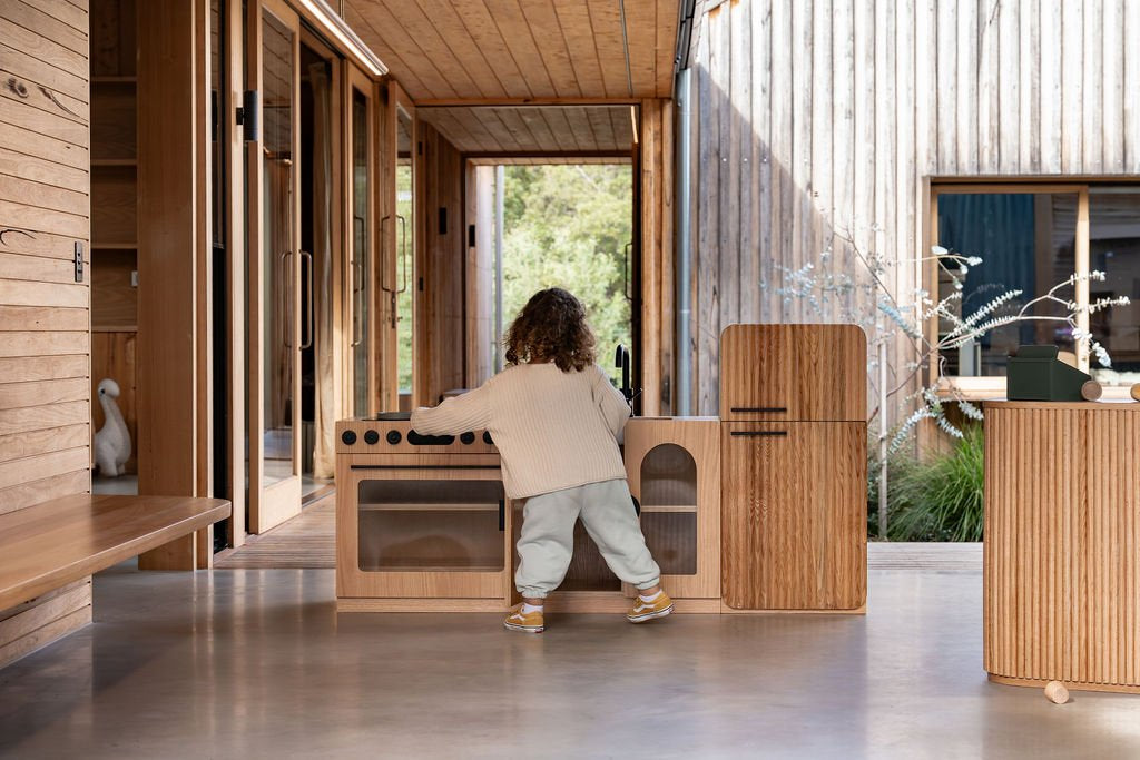 Oak Fluted Play Fridge – Montessori Wooden Toy Refrigerator