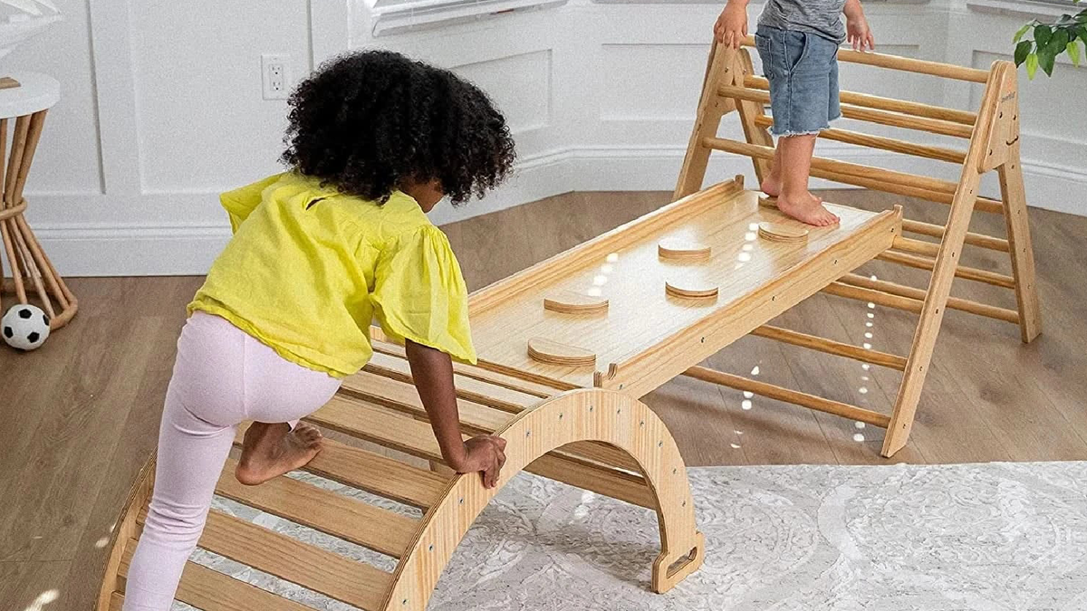 The Best Montessori Gifts for Kids, by Age