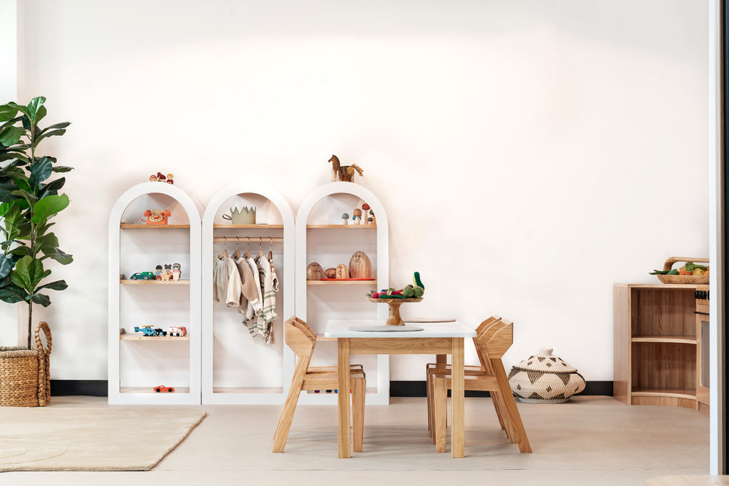 Arched Dresser – White (Dress-Up Display & Storage)