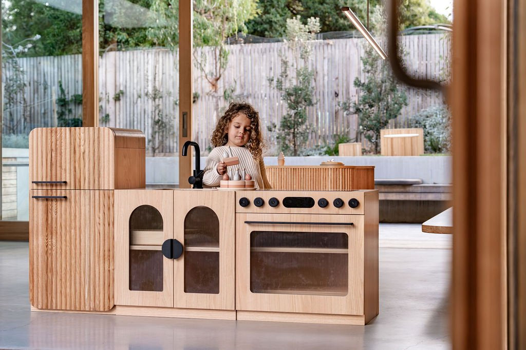 Oak Fluted Sink – Montessori Wooden Play Kitchen