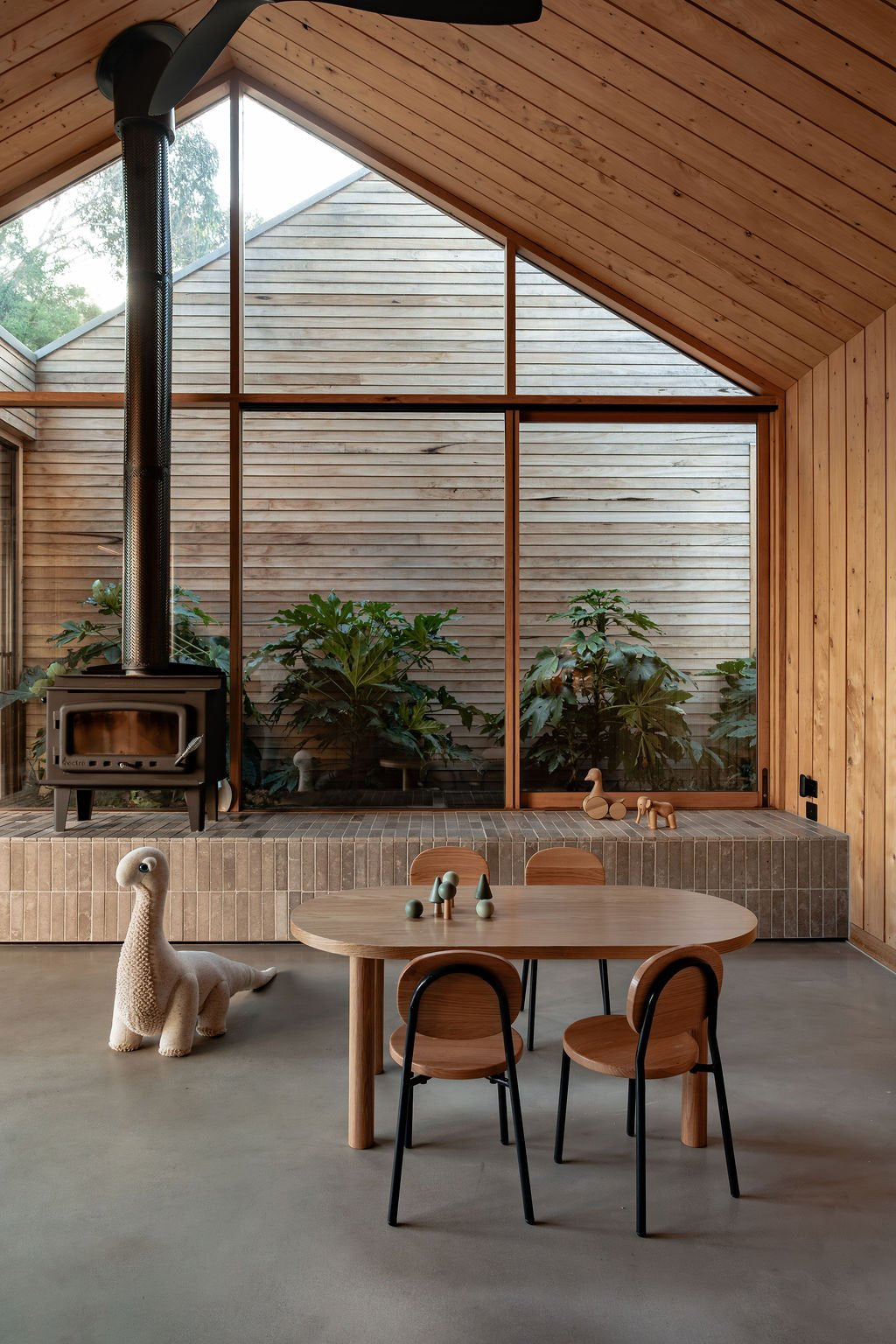 Ottie Stackable Chair – 10" Seat Height | Charcoal Legs, Oak Wood