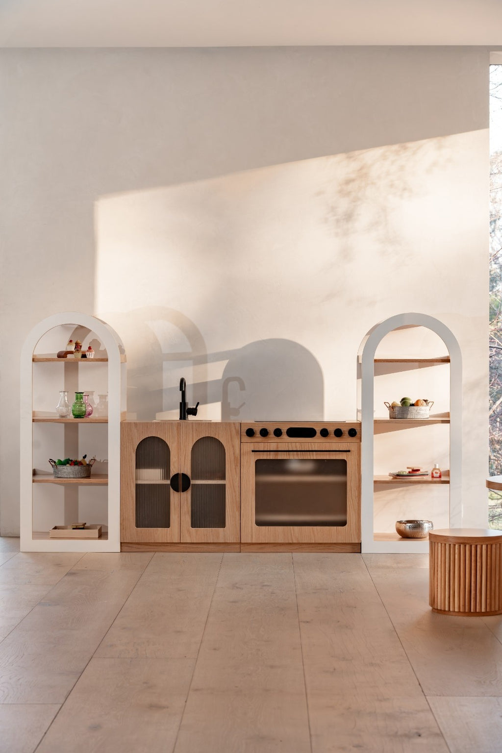 Arched Shelf (White + Natural) – 4-Tier Open Storage