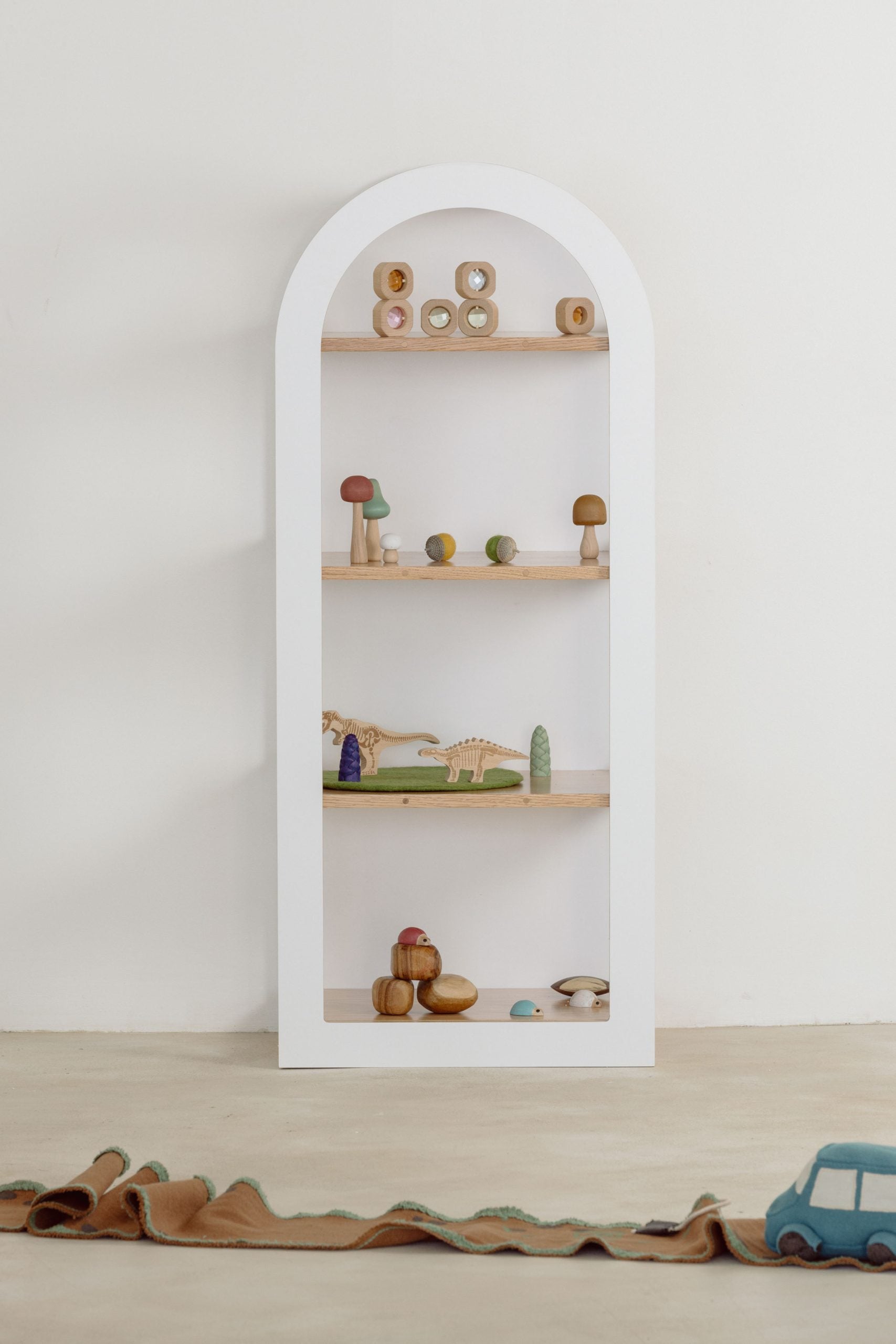 Arched Shelf (White + Natural) – 4-Tier Open Storage