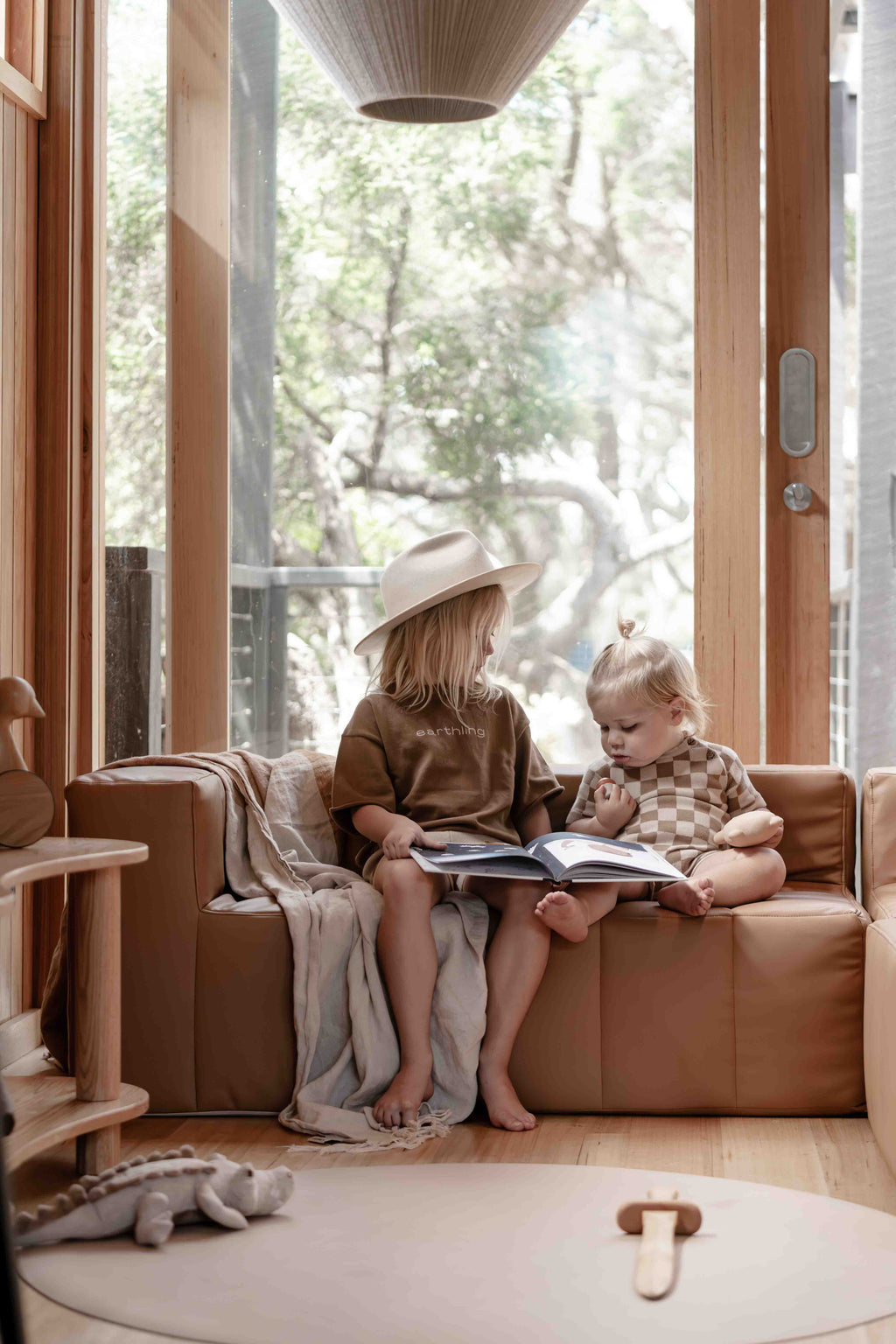 The Italia Sofa – Olive