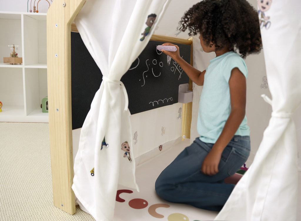 Cocomelon Flair White - Avenlur Wood House Desk und Stuhl | Montessori Waldorf Playhouse für Kinder | Einstellbare Höhe