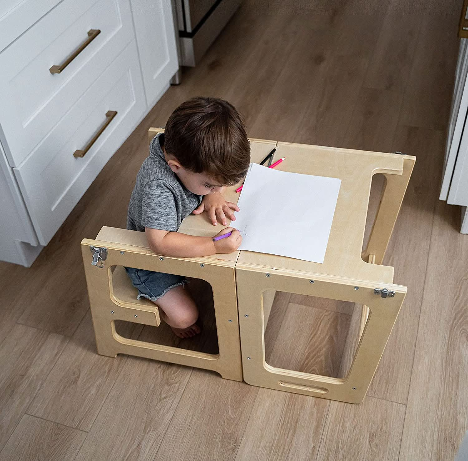 Chalkboard desk top for toddlers