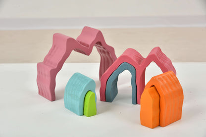 Blocs de puzzle empilables en bois en forme de montagne arc-en-ciel