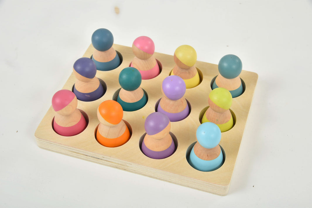 Wooden Rainbow Peg Dolls Figures 12 Piece Set.