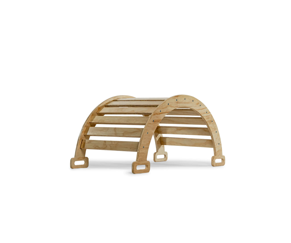 Avenlur Hazel foldable Pikler triangle opened for play