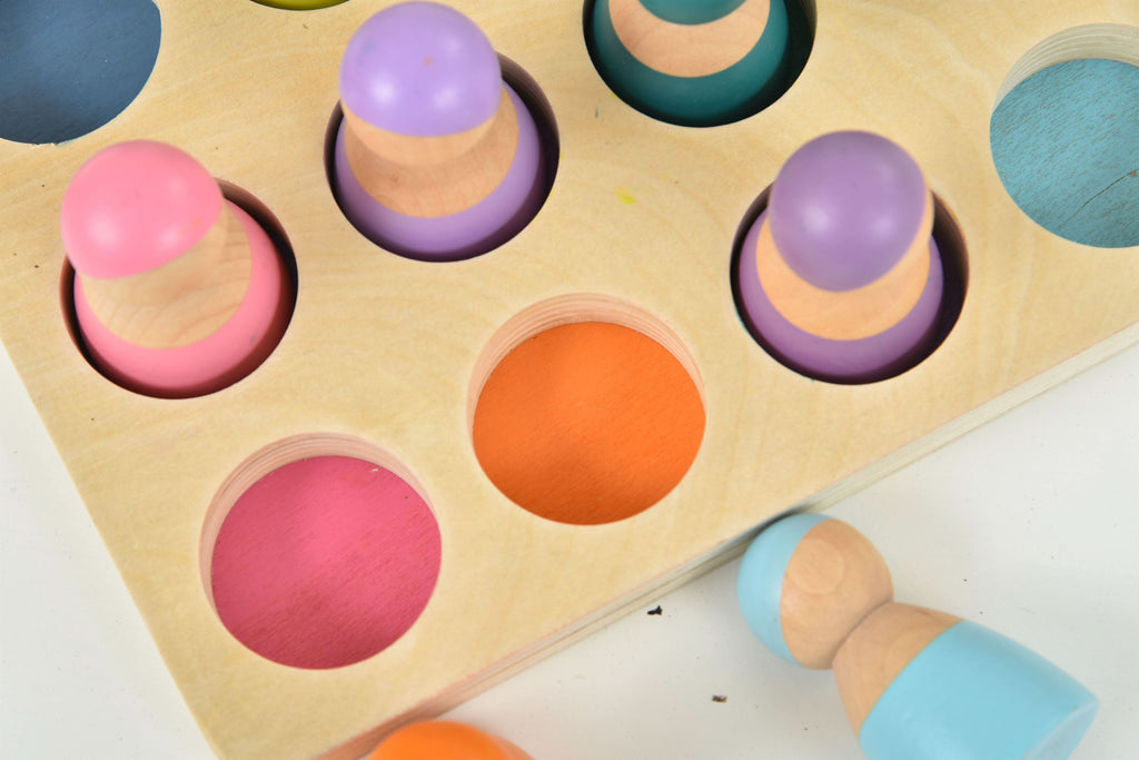 Avenlur peg dolls for loose parts play